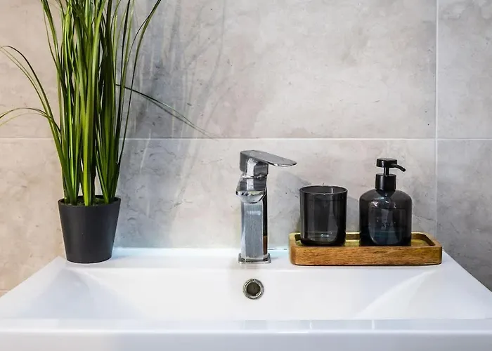 Palazzo Ducoss - 7 - Two Bedroom One Bathroom * Valletta